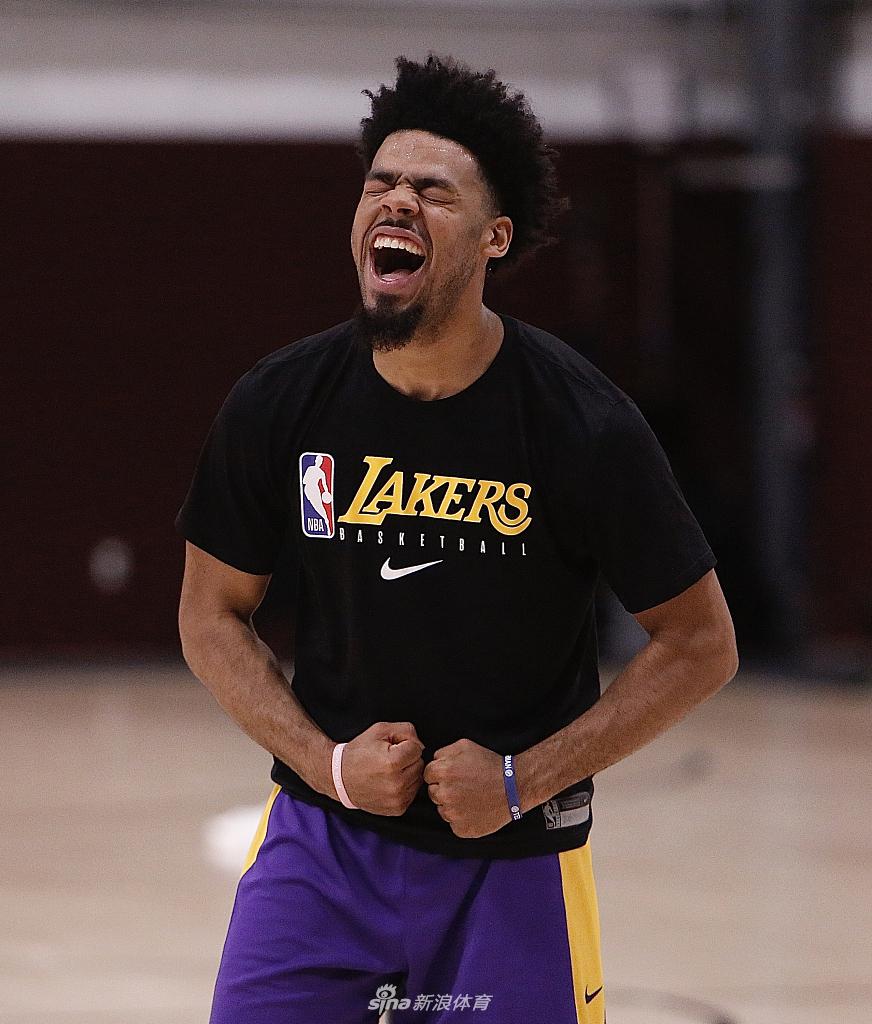 今夜体能课后；巴塞罗那造点机会备战NBA季后赛；目标明确；赛季目标并未改变的简单介绍