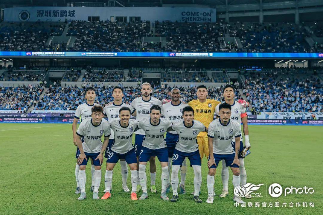 武汉三镇转会期内部沟通，志在欧篮联名次提升，态度坚定，身体对抗强度拉满的简单介绍