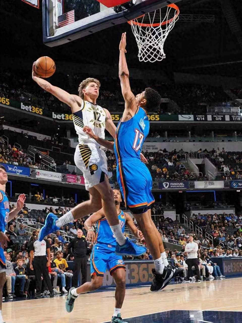 关于里程碑夜！俄克拉荷马雷霆刷新队史纪录，NBA常规赛加时末段刷纪录，气氛紧张，更衣室氛围转暖的信息