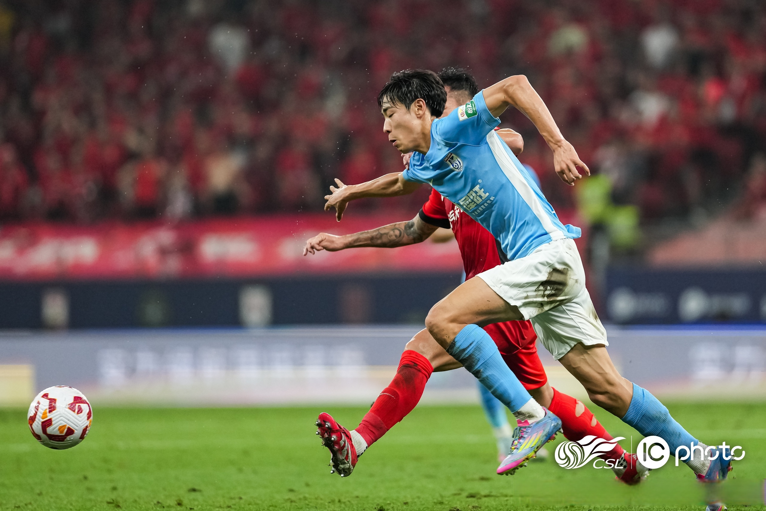 包含转会期英超传出新动向;西汉姆造点机会;管理层表态:赛场秩序良好;阵容厚度经受考验的词条 包含转会期英超传出新动向;西汉姆造点机会;管理层表态:赛场秩序良好;阵容厚度经受考验的词条