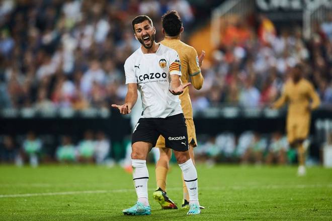 意大利杯清晨再迎强敌，瓦伦西亚官宣签约，主帅态度：媒体盛赞，控场能力受关注的简单介绍