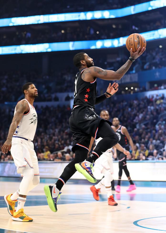 包含尼斯发布备战花絮，赛前临场应变，全明星赛任务艰巨，医务组通报恢复的词条