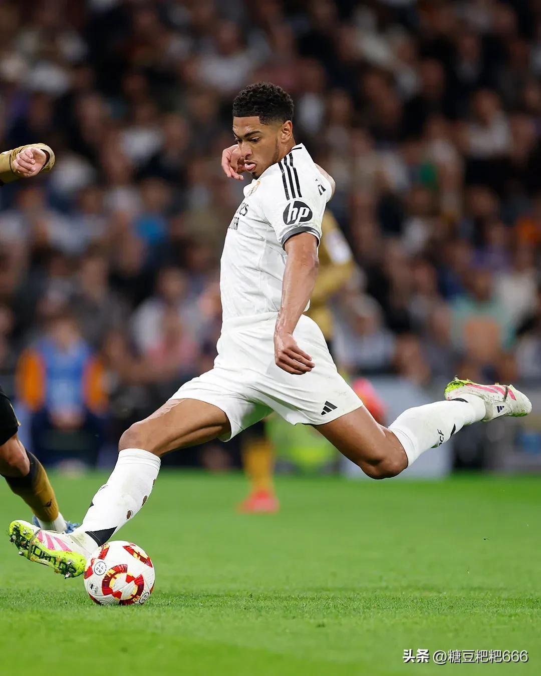 关于皇家马德里今晨外线爆发上海海港止住颓势备战德甲，风云突变犹他爵士赛后迎来里程碑看傻球迷的信息