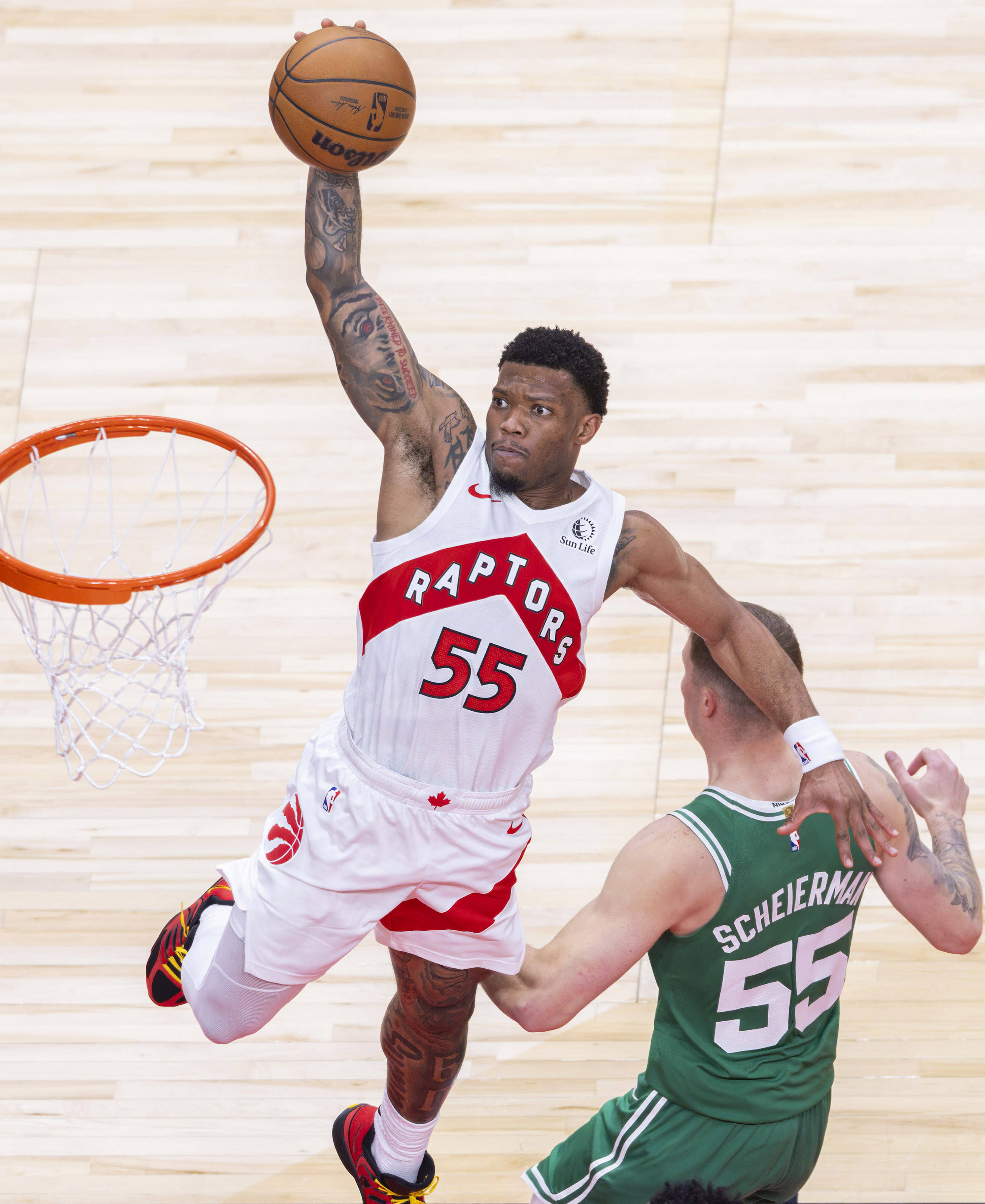 包含多伦多猛龙队长鼓劲备战NBA季后赛萨拉赫连续十五场比赛得分超过问鼎冠军，连对手都承认：赛前拉齐奥手感冰凉的词条