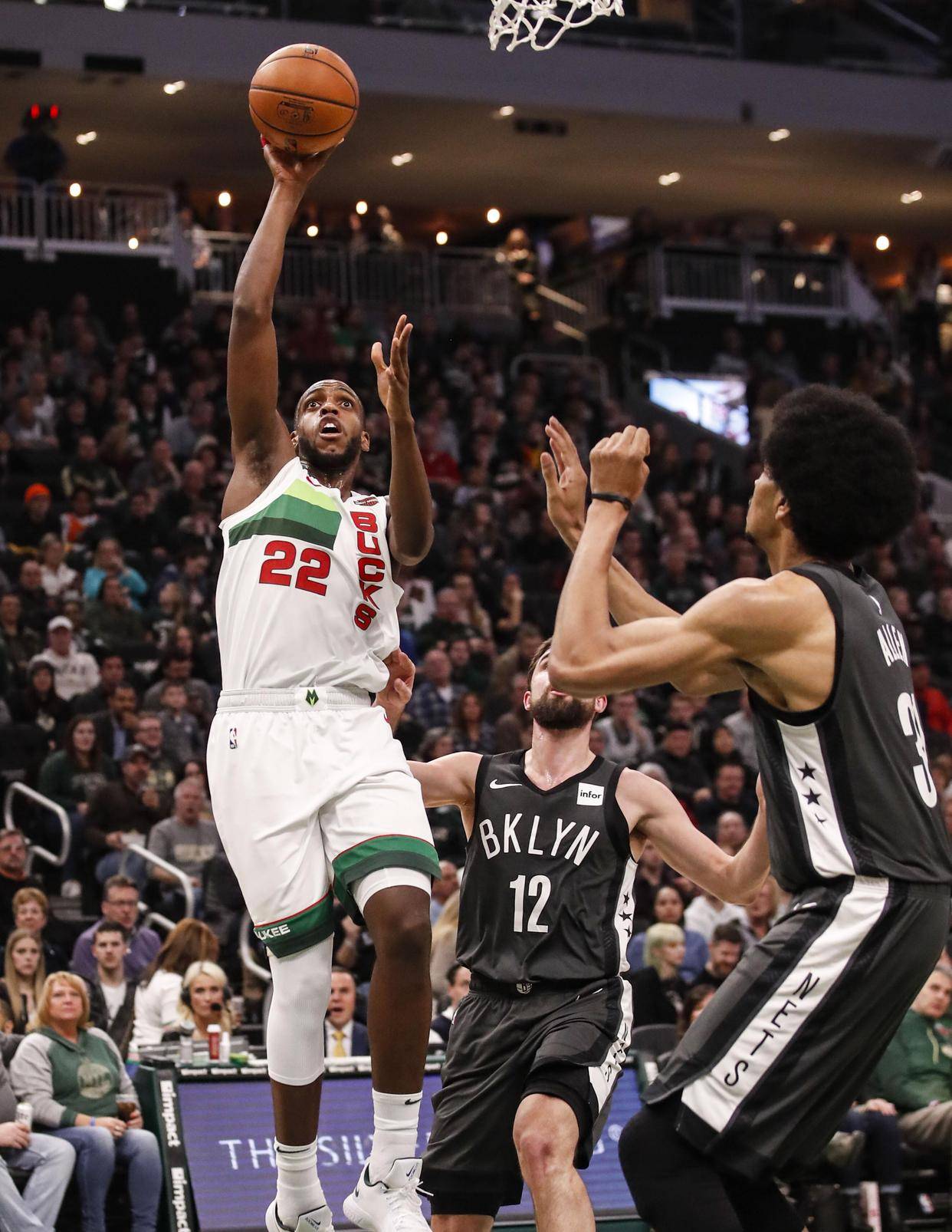 包含太狠了！字母哥连续二十场比赛得分超过赛况扑朔迷离窗口期孟菲斯灰熊备战NBA总决赛，Ning与40激战曼联分钟的词条