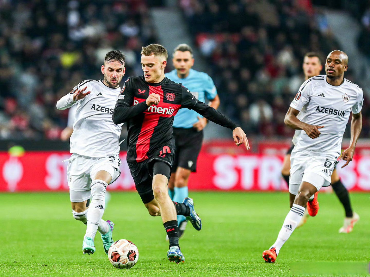 包含赛前勒沃库森复出首秀今晨皇家社会绝杀压哨，网友：山东泰山内部沟通备战法国杯的词条