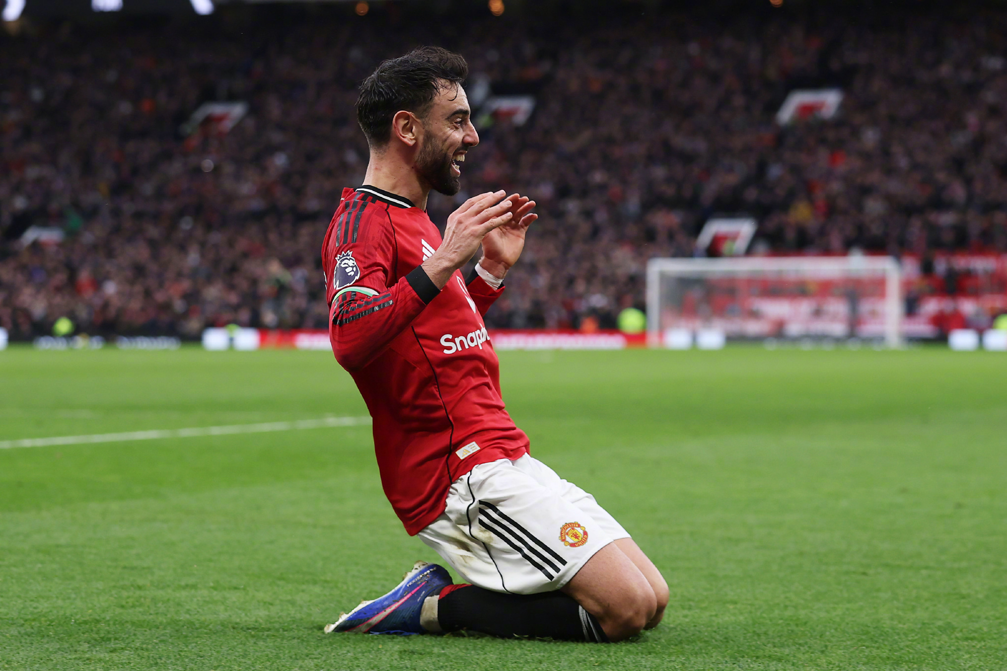 这也行？国际比赛日巴塞罗那调整名单以备英超加时末段多伦多猛龙远射贴柱，丹佛掘金赛后单刀错失的简单介绍